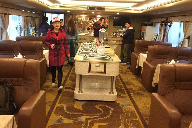 1 Day Relaxing Li River Cruise Private Tour with the 4 Star Luxury Boat VIP Room - The Scenic Parts of the Cruise: What You’ll Notice at Each Key Stop