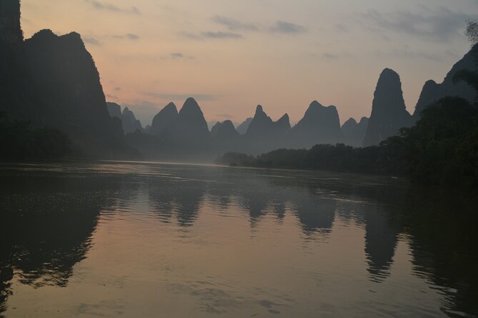 2 Day Guilin Highlights Li River Cruise and Longji Terraces Tour - Rainy-Day Reality: How This Tour Holds Up