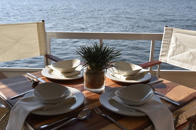 2-Hour Zambezi River Cruise Tour with Lunch and Pick Up - Should you book this Zambezi River lunch cruise?