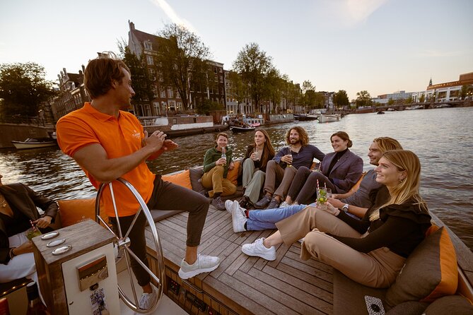 Amsterdam: 1-Hour Canal Cruise in the Evening - Amstel and the canal ring: UNESCO vibes, explained simply