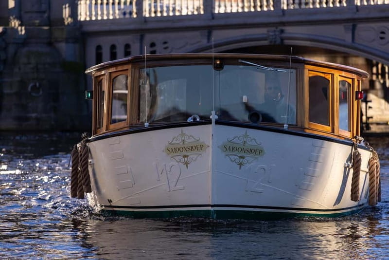 Amsterdam: 2-Hour Luxury Canal Cruise with Snacks & Drinks - Skinny Bridge, Hortus gardens, and the science-and-culture stretch