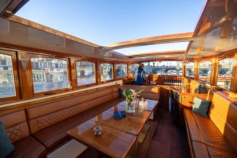 Amsterdam: 2-Hour Luxury Canal Cruise with Snacks & Drinks - Oosterdock to Oudenschans, plus the Dancing Houses moment