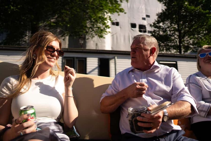 Amsterdam: 90 min Cosy Canal Cruise w. Bar & Snacks on board - Who This Cruise Suits Best (And Who Should Look Elsewhere)