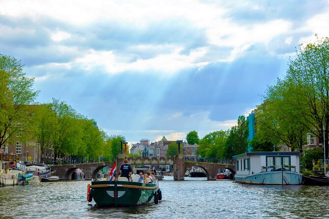 Amsterdam: 90 min Kings Day Boat Party with Unlimited Drinks - Key things to know before you go