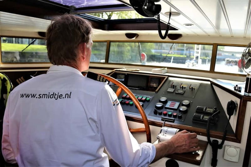Amsterdam: Burger Cruise - Burgerbar & Canal Cruise - The Jordaan and your return to Prinsengracht: a satisfying end