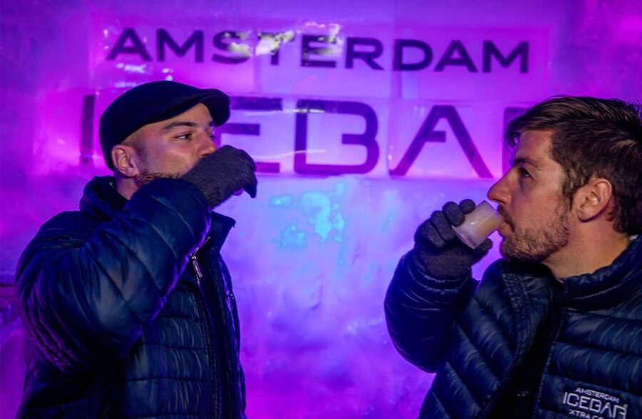 Amsterdam: Canal Cruise and Entrance to Xtracold Icebar - From the water to the Icebar: how Xtracold works in real time