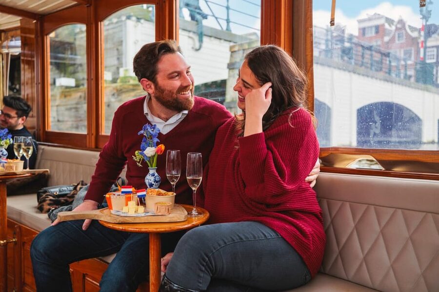 Amsterdam: Canal Cruise with Bubbles & Bites - Photo Tips That Actually Work From a Moving Boat