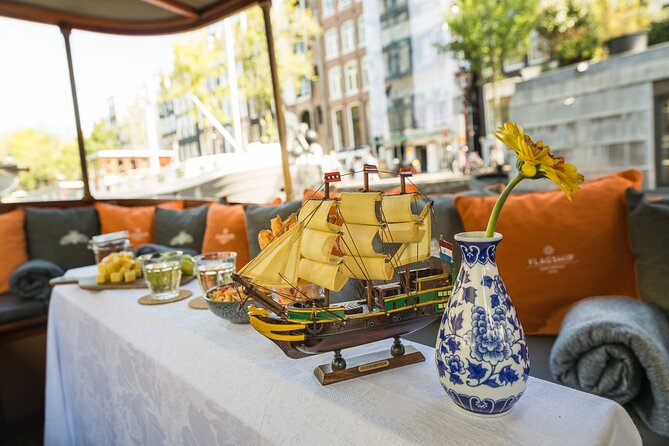 Amsterdam Canal Cruise with Cheese and Wine - Singel and the Munttoren: Medieval City Moat Meets Coin-Minting