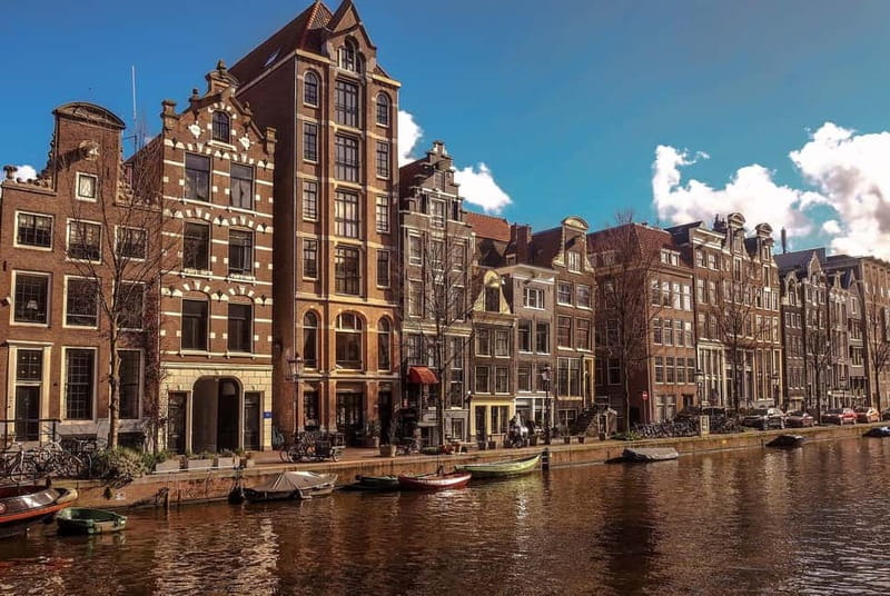 Amsterdam canal cruise with culinary burger or cheese & wine - Key things I’d book for