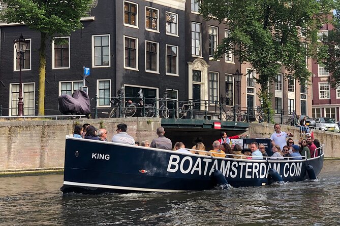 Amsterdam Canal Cruise with Open Bar - Central Station - 100% electric and open-air: what the ride feels like