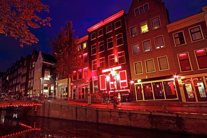 Amsterdam Champagne Private Canal Cruise - Private boat time beats the big-tour rhythm