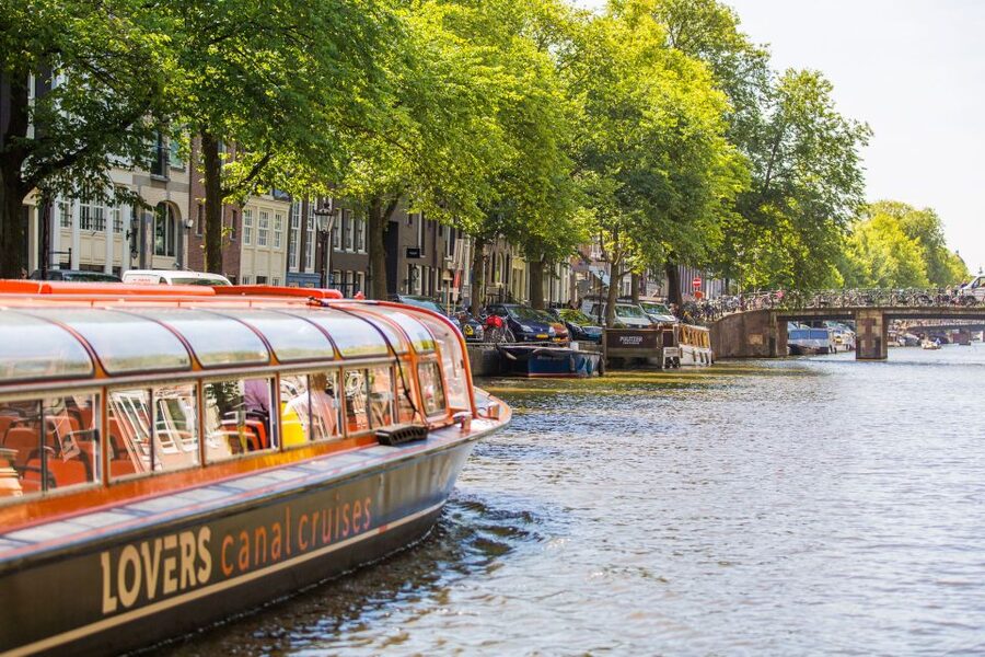 Amsterdam: City Canal Cruise and Heineken Experience - Key points at a glance