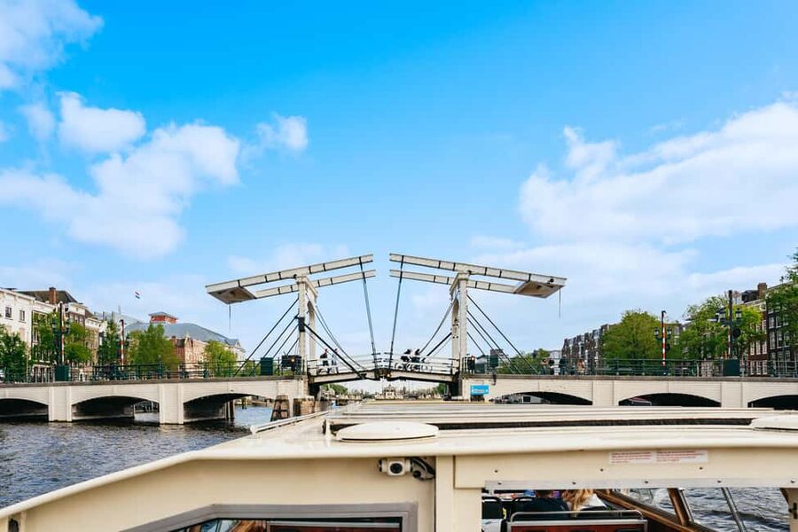 Amsterdam: City Canal Cruise and Rijksmuseum - Getting to the Docks: Hard Rock vs Heineken Stops (And Why It Matters)