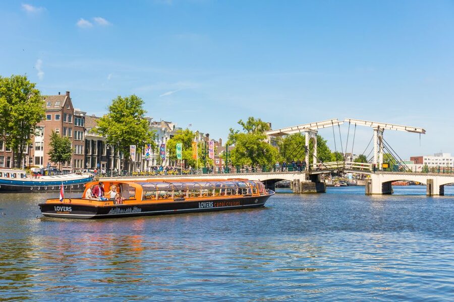 Amsterdam: City Centre Canal Cruise - Key highlights you’ll feel right away
