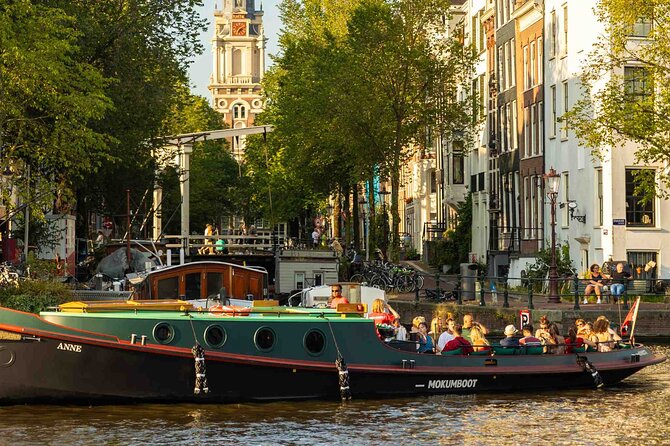 Amsterdam Classic Canal Cruise on a Historic Tugboat - Weather and timing: how to avoid a soggy experience