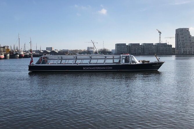 Amsterdam Classic Canal Cruise with Live Guide and Two Drinks - Why this 1-hour Amsterdam canal cruise is a smart use of time