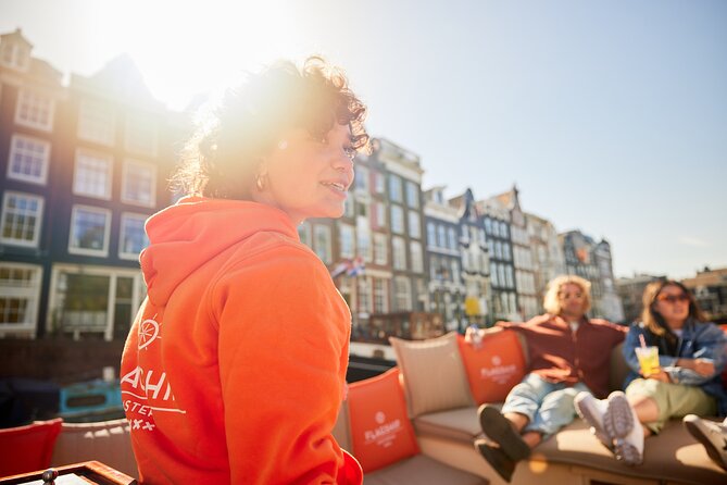 Amsterdam Classic Saloon Boat Canal Cruise with Live Guide - An hour on the Amstel: why this cruise works