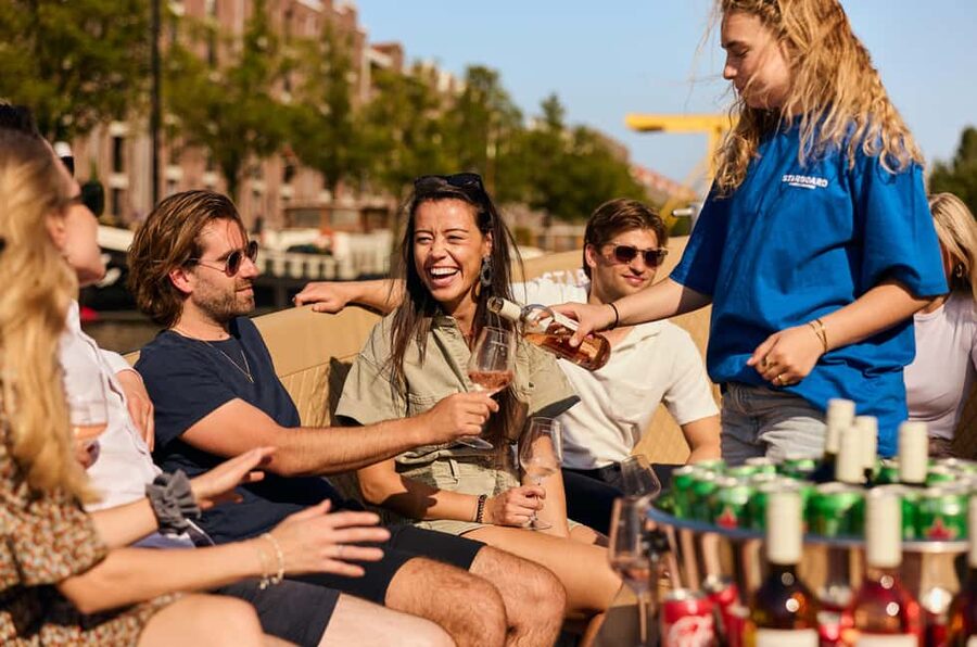 Amsterdam: Cozy Evening Canal Cruise With Open Bar Option - The vibe: cozy canal cruising that still feels like Amsterdam