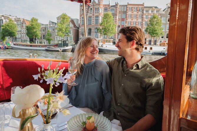 Amsterdam: Exclusive Dinner Canal Cruise - Where You Meet (Oosterdokskade) and How Not to Lose Time