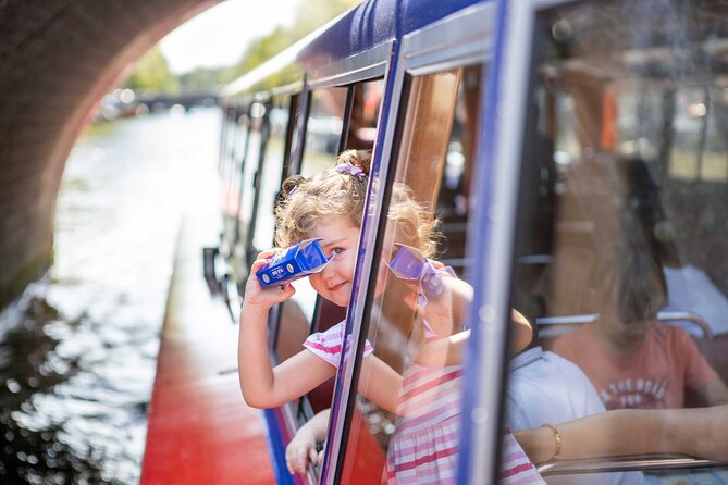 Amsterdam Family-Friendly Canal Cruise with Snackbox Option - Snackbox Option: How to Use It Without Losing the Moment