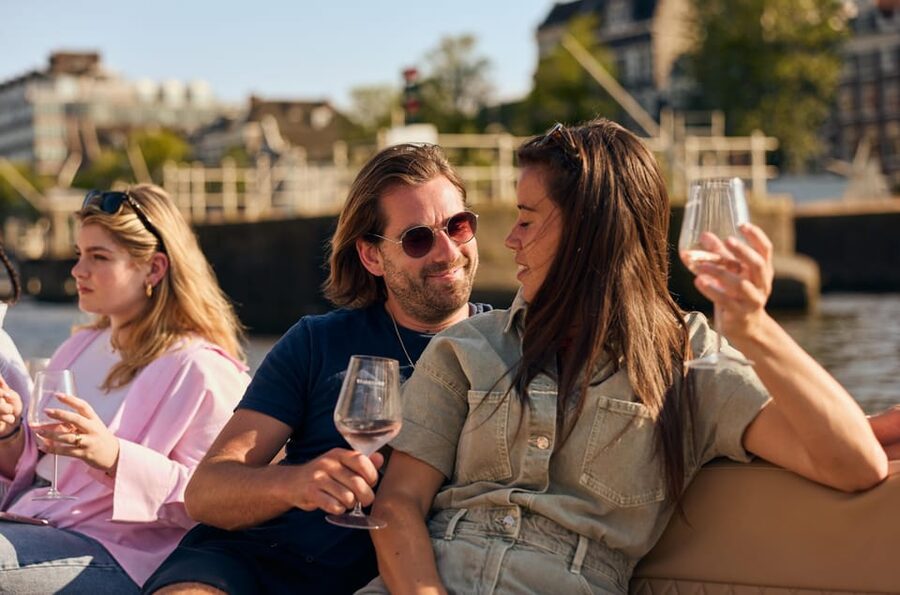 Amsterdam: German Guided Canal Cruise with on Board Bar - Who This Cruise Is Best For (and Who Should Skip It)