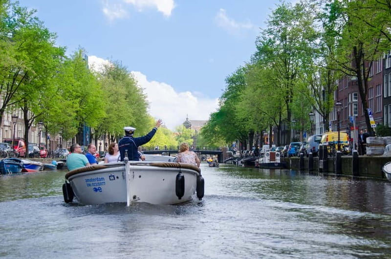 Amsterdam: Guided City Highlights Open Boat Canal Cruise - Key things you’ll notice on this open-boat cruise