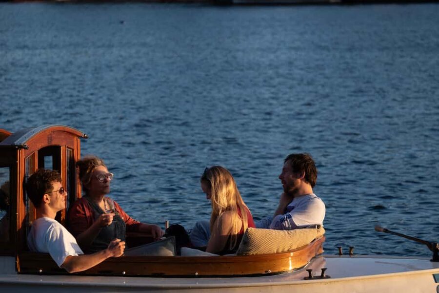 Amsterdam: Hidden Gems Canal Cruise - Key highlights at a glance
