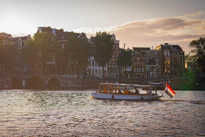 Amsterdam Highlights Canal Cruise with a Drink - Jordaan district from the water: calm streets, big atmosphere