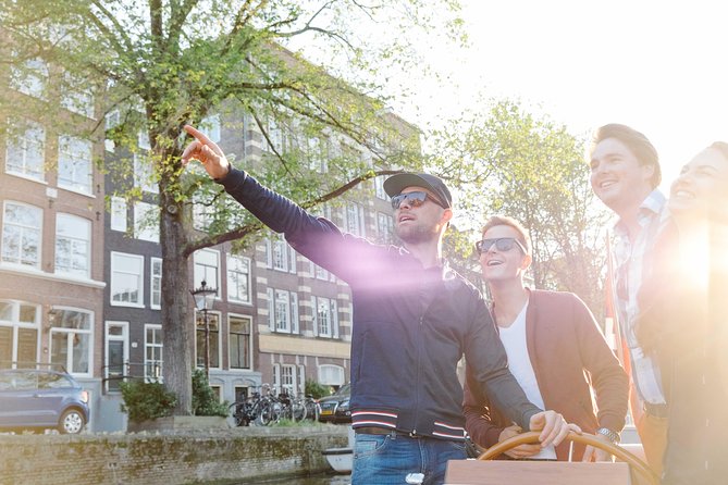 Amsterdam Highlights Canal Cruise with a Drink - How the 90-minute canal route really works (and why it’s efficient)