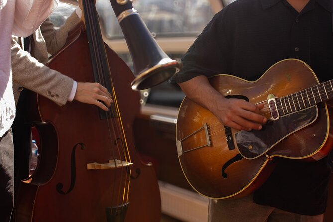 Amsterdam Jazz Canal Cruise with live music - Canal architecture without the museum pace