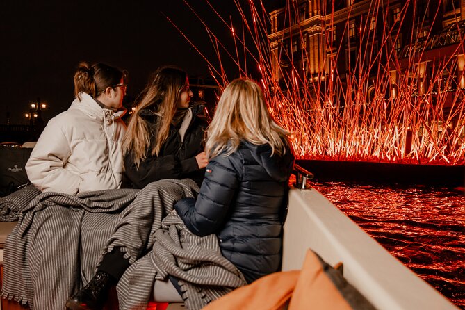 Amsterdam Light Festival: Canal Cruise + Bite & Unlimited Drinks - Weather Reality: Open Boat vs Covered, and the Fog Factor