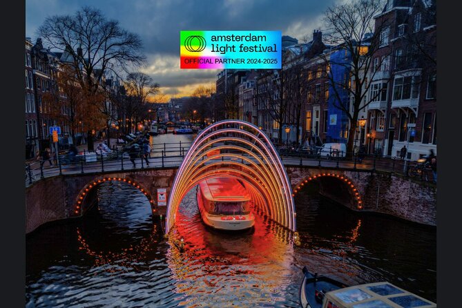 Amsterdam Light Festival: Heated Boat Cruise + Hot Drinks & Bite - Your guide and skipper: the difference between OK and memorable