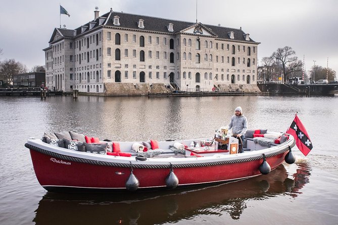 Amsterdam Light Festival: Saloon Boat Cruise + Hot Drinks & Bite - Amsterdam Light Festival displays: what you’ll actually see