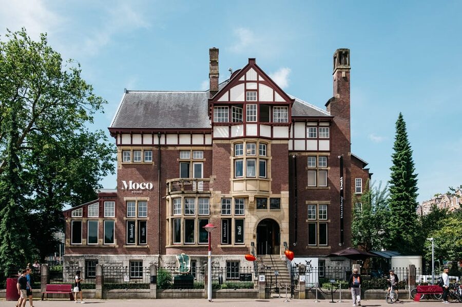 Amsterdam: Moco Museum Entry Ticket and Canal Cruise - Moco Museum in a Cuypers villa: modern art, on your schedule