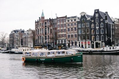 Amsterdam Newest Canal Cruise with local guide and small group - The Canal Ring (Grachtengordel): UNESCO Views Without the Walking