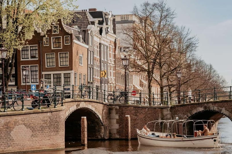Amsterdam: Private Romantic Canal Cruise w. Prosecco/Snacks - Key highlights worth planning around