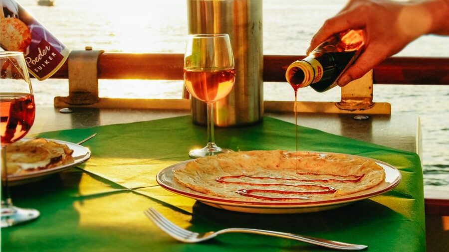 Amsterdam: River Cruise With All-You-Can-Eat Dutch Pancakes - Quick hits