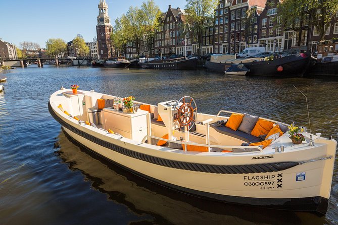 Amsterdam: Saloon Boat Cruise + Unlimited Drinks & Bite option - The Drunken Houses stop, plus why the bridge view is special