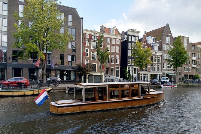 Amsterdam small-group canal cruise in 1920s saloon boat - Getting There: Prinsengracht 579 and a Smooth Start