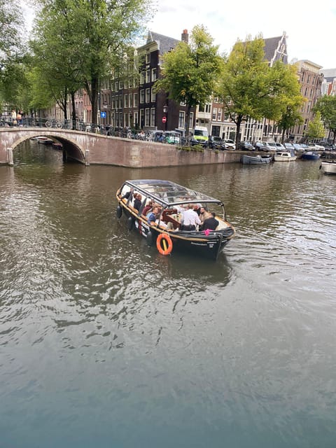 Amsterdam Small Group Canal Cruise inc Snacks/Drinks Winter - Value check: is $71 worth it?