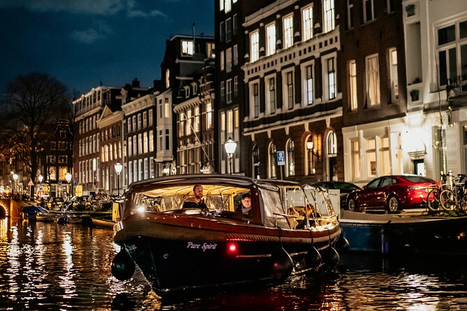 Amsterdam Small-Group Evening Canal Cruise Including Wine, Craft Beer, Cheese - Comfort and pace: a calm ride, not a sprint