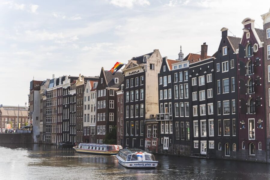 Amsterdam Small-Group Walking Tour with Canal Cruise - FAQ
