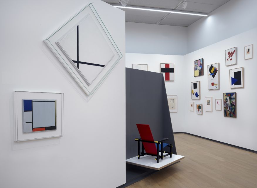 Amsterdam: Stedelijk Museum and 1-Hour Canal Cruise - Small logistical notes that save stress