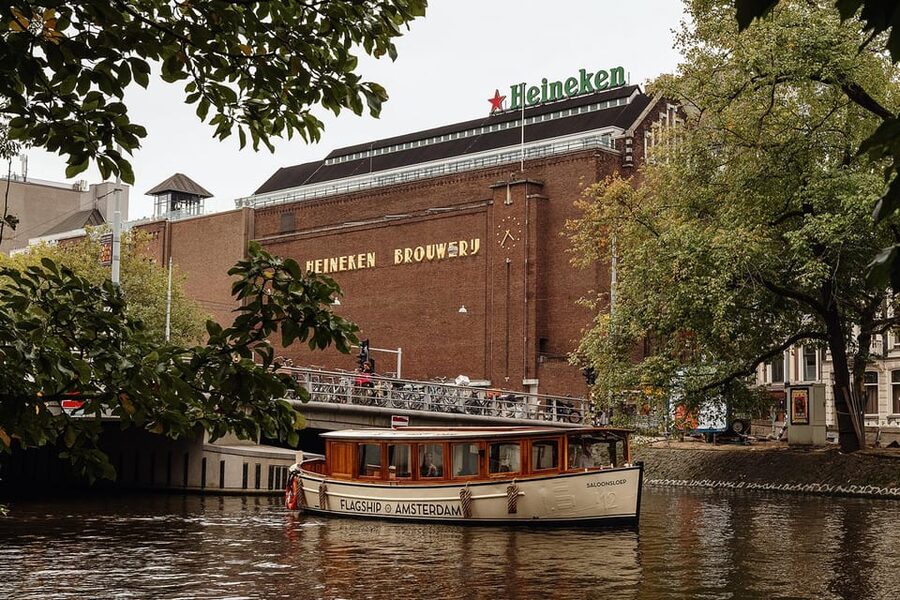Amsterdam: The Heineken Flagship Canal Cruise - Beer included: what you get, and how to make it fun