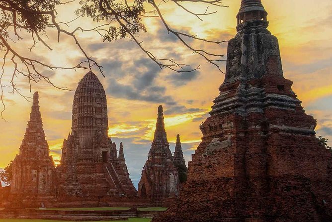 Ancient Wonders of Ayutthaya with Return Scenic River Cruise - Lunch on the Grand Pearl Cruiser: Practical Food After Walking