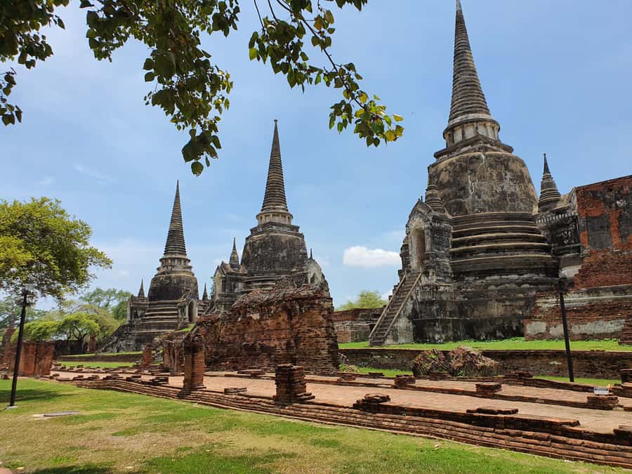 Ayutthaya Day Tour: Ancient Trade Route Temples River Cruise - Boat ride around the island city: ruins from the water