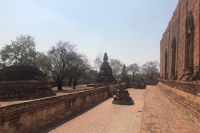 Ayutthaya One Day Tour go by Coach - back by River Cruise - Grand Pearl Cruise - Group size, pacing, and the difference a good guide makes