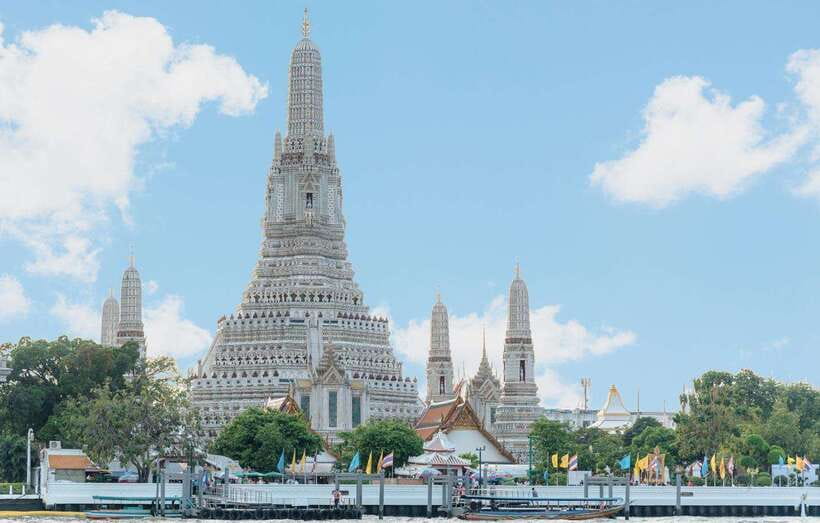 Bangkok: Longtail Boat Canal Cruise - The Canal Lock Wait: Why Timing Feels a Bit Wild (In a Good Way)