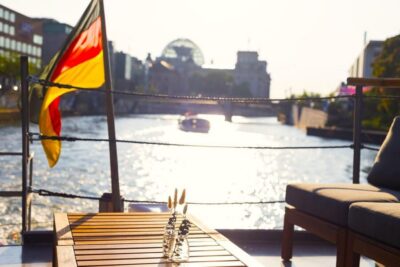 Berlin: Sightseeing Boat Tour on the Spree for Families - The John Franklin setup: comfort, decks, and what you’ll actually do onboard