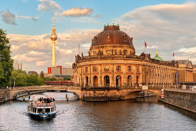 Berlin Spree River Sightseeing Cruise Experience - Key highlights if you want this cruise vibe